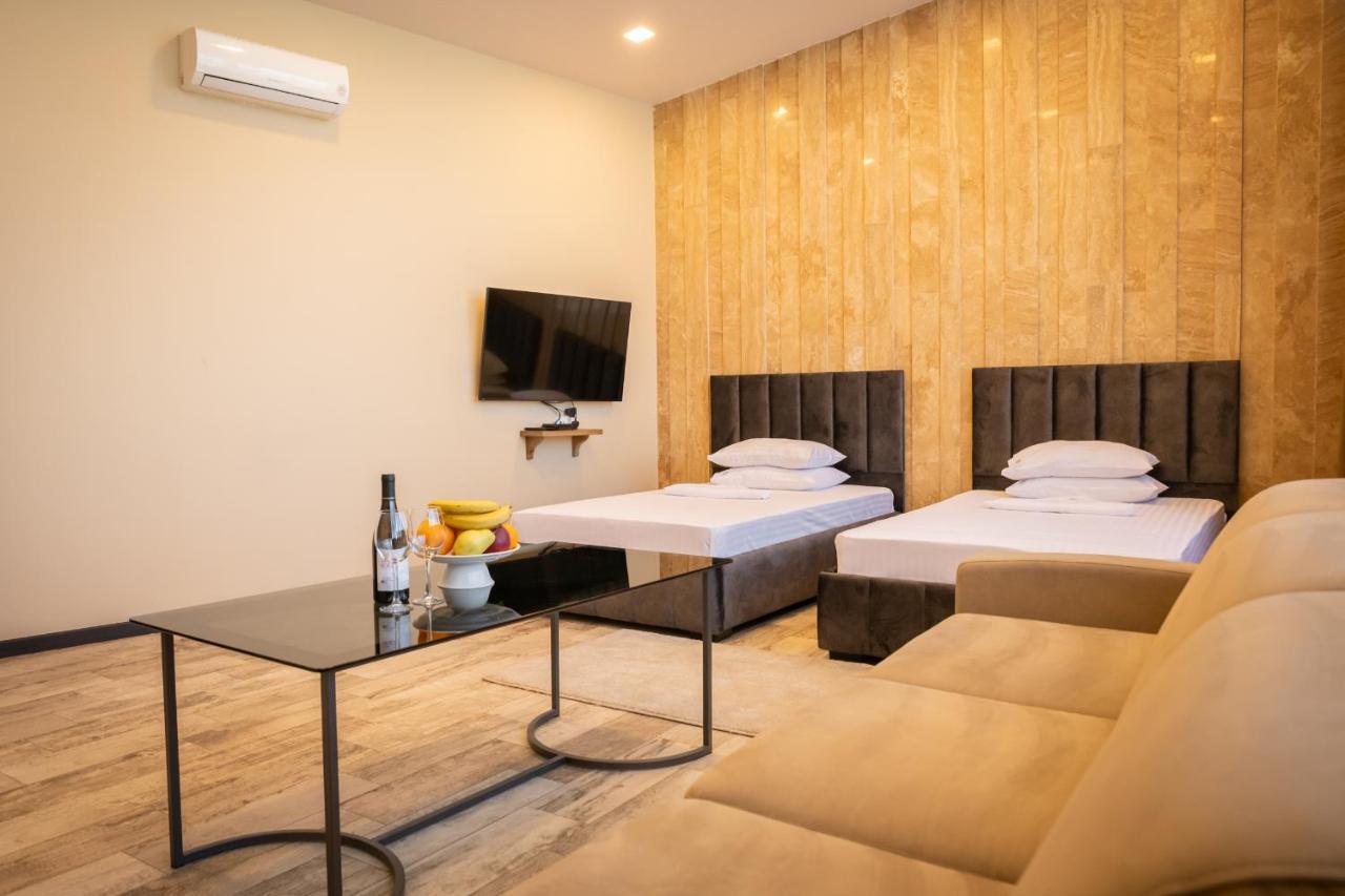 B H Y Guesthouse In Yerevan Ngoại thất bức ảnh