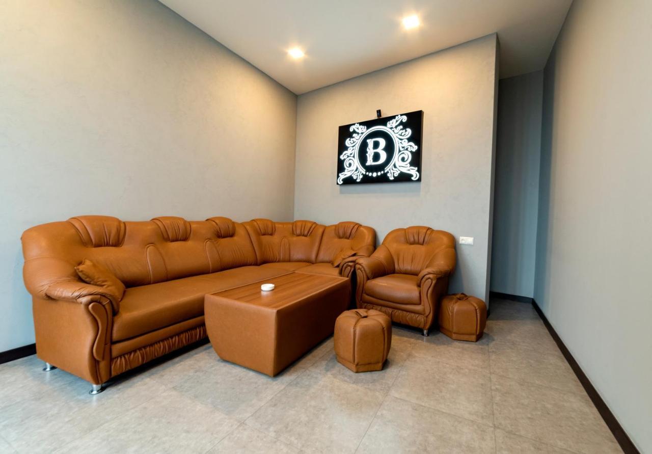 B H Y Guesthouse In Yerevan Ngoại thất bức ảnh